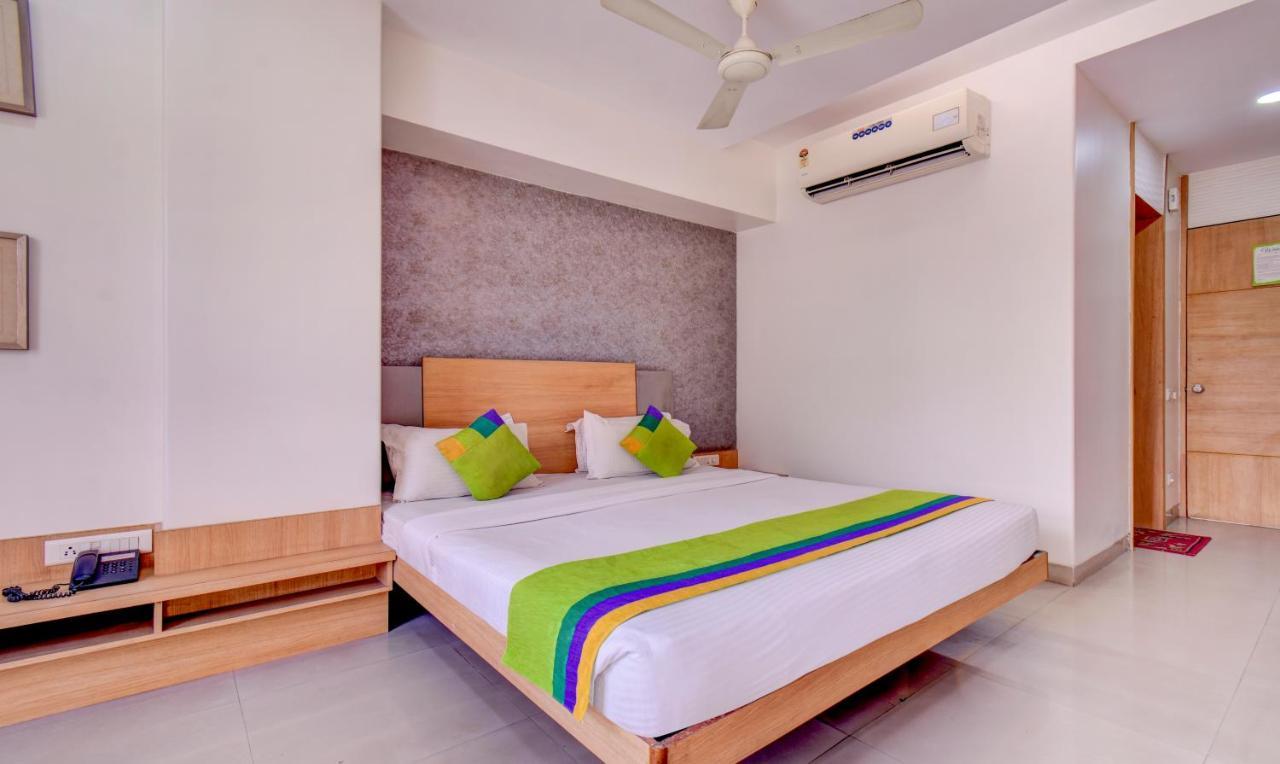 Treebo Admiral Suites New Usmanpura Аурангабад Экстерьер фото
