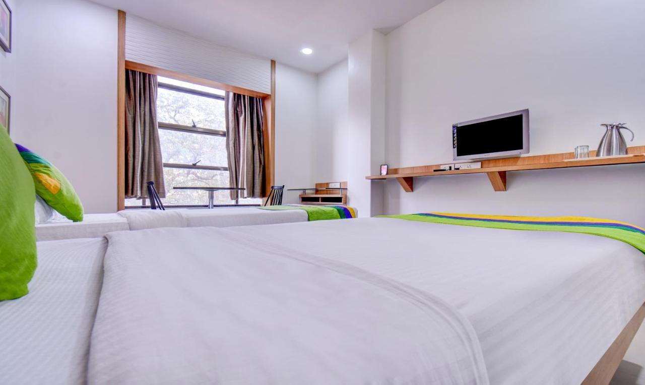 Treebo Admiral Suites New Usmanpura Аурангабад Экстерьер фото