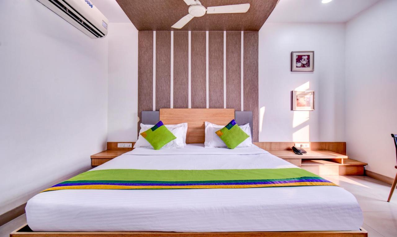 Treebo Admiral Suites New Usmanpura Аурангабад Экстерьер фото