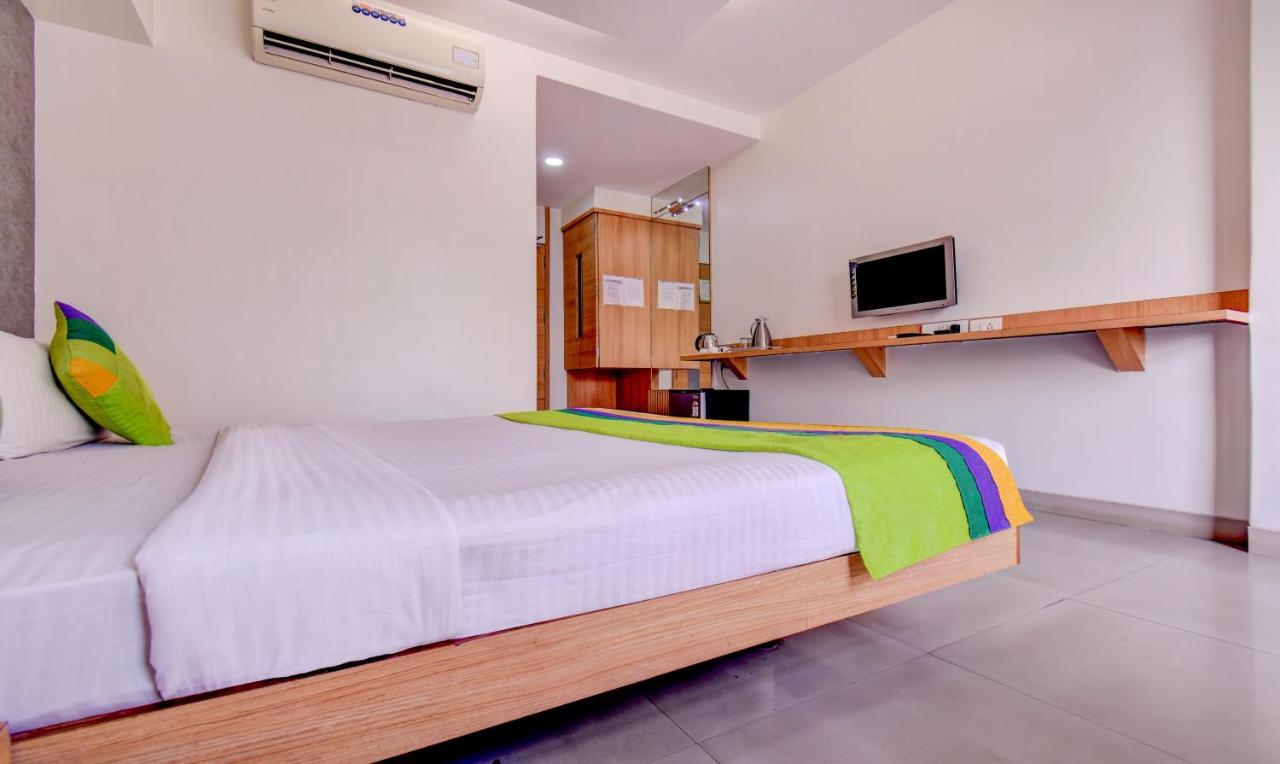 Treebo Admiral Suites New Usmanpura Аурангабад Экстерьер фото