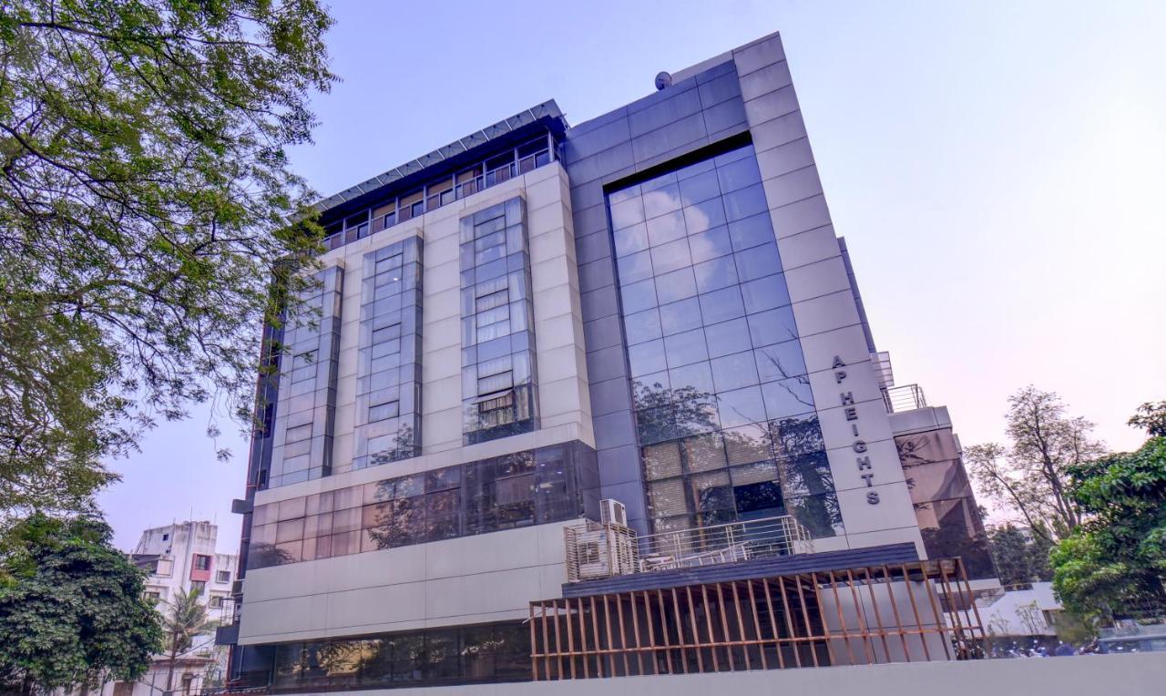 Treebo Admiral Suites New Usmanpura Аурангабад Экстерьер фото